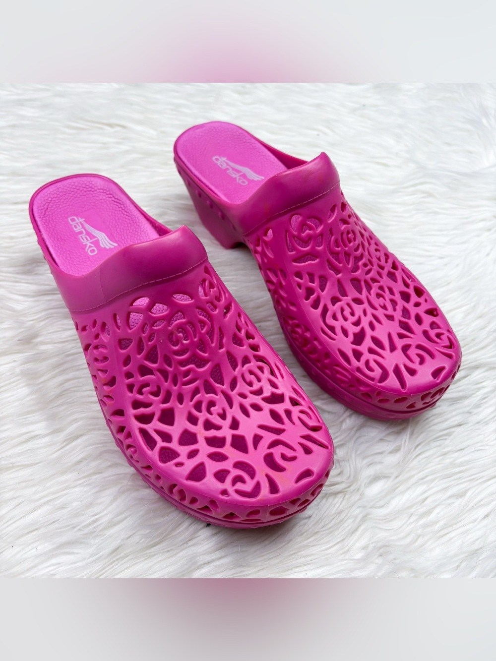 Dansko Pippa Molded Clog Shoe Hot Pink Barbie Lasercut Orthopedic Arch Support - Picture 3 of 13